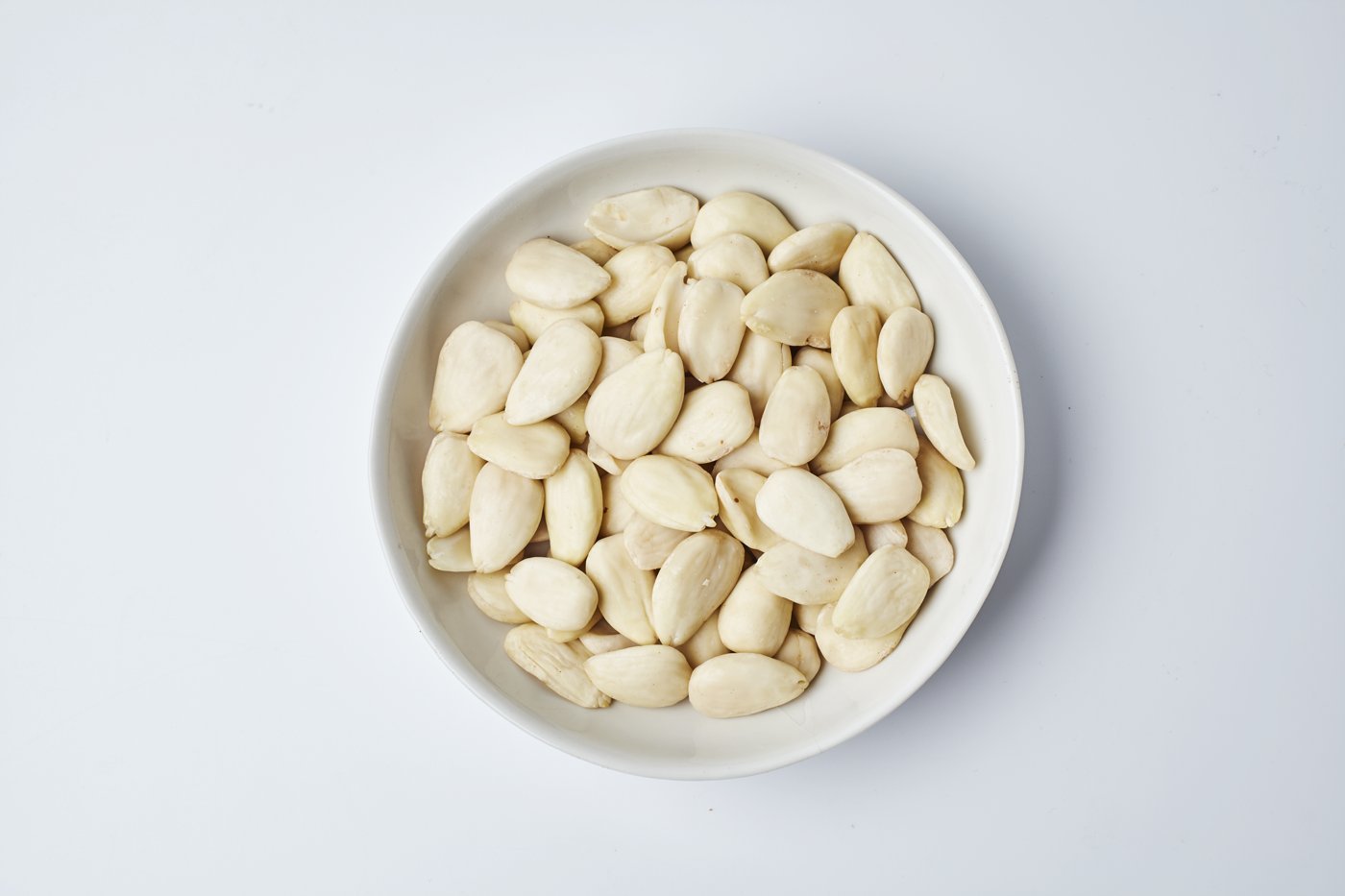 Peeled Romana Noto Almonds - Caffè Sicilia - Sicily, Italy - 8.8 oz