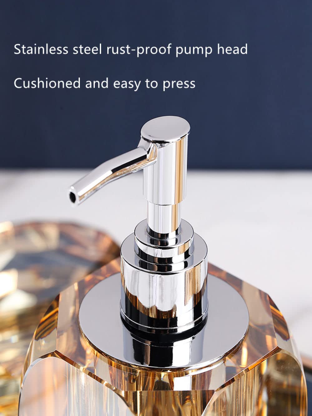 Seifenspender aus Kristallglas, Modernglamouröser Champagner Luxuryspülmittel Spender für Küche, Dekorative Geschnittenem Diamond Quadratpumpflasche aus Glas Flüssigseifenspender für Küche,Br