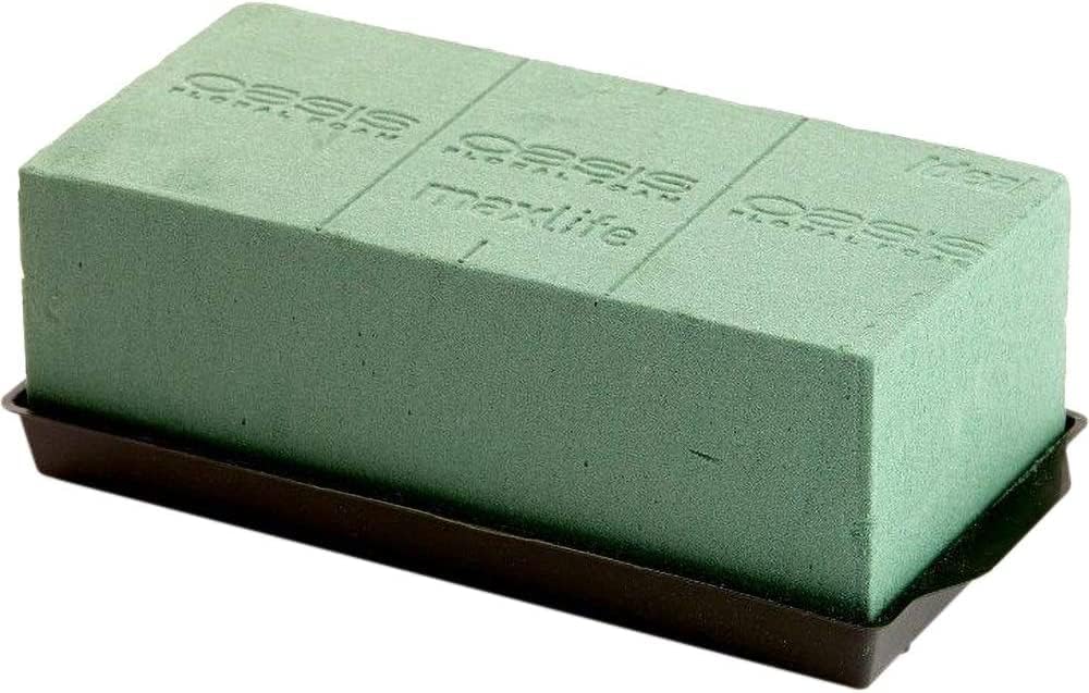 1 x Oasis Ideal Wet Foam Brick & 1 x Single Black Brick Tray. The perfect item for fresh flower arrangements.