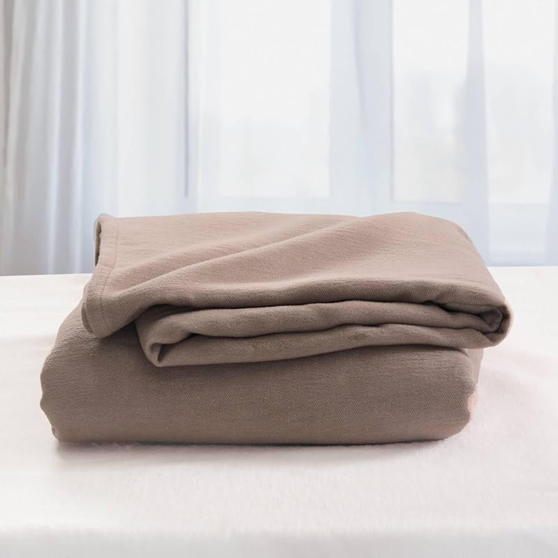 Organic Cotton Fleece Blanket | Soft and Cozy | Made in Germany | Sustainably Grown 100% Organic Cotton | Oeko-TEX Certified | 90" x 90" | Full/Queen Size | Chestnut
