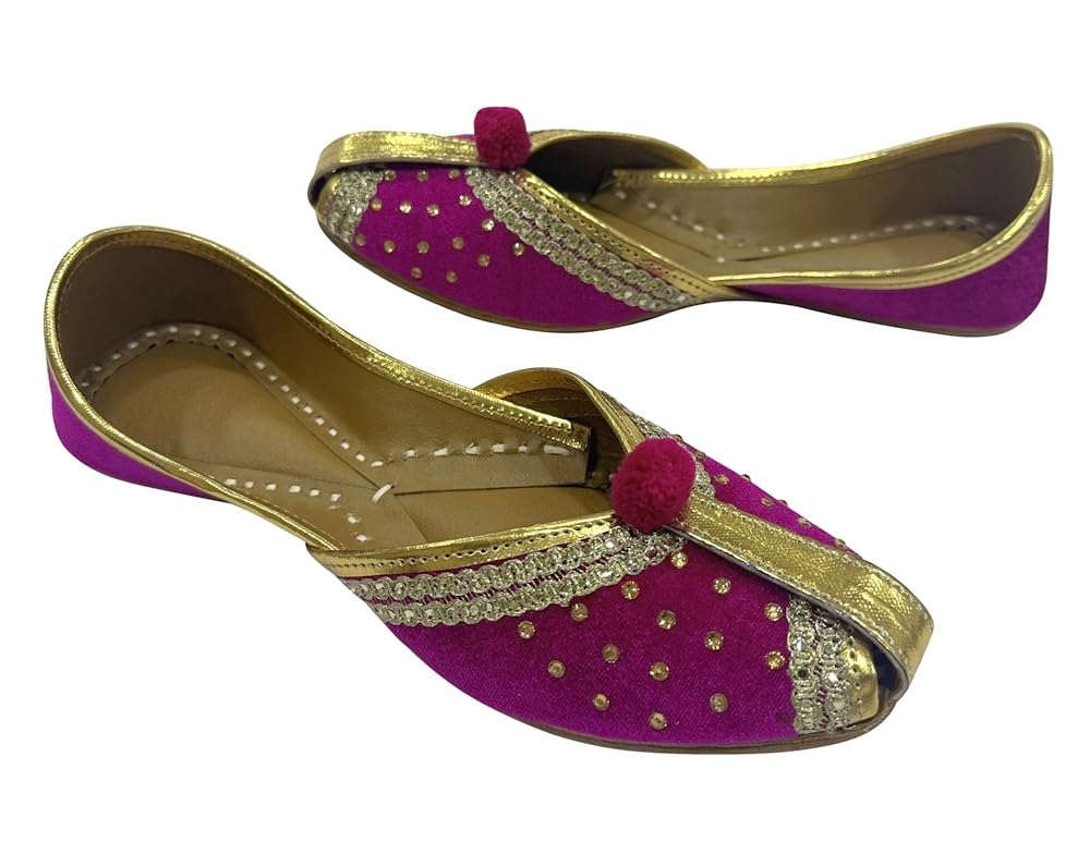 Golden Punjabi Juttis – Ethnische Brautschuhe für Damen, Party, indischer Samt, traditionelles Schuhwerk