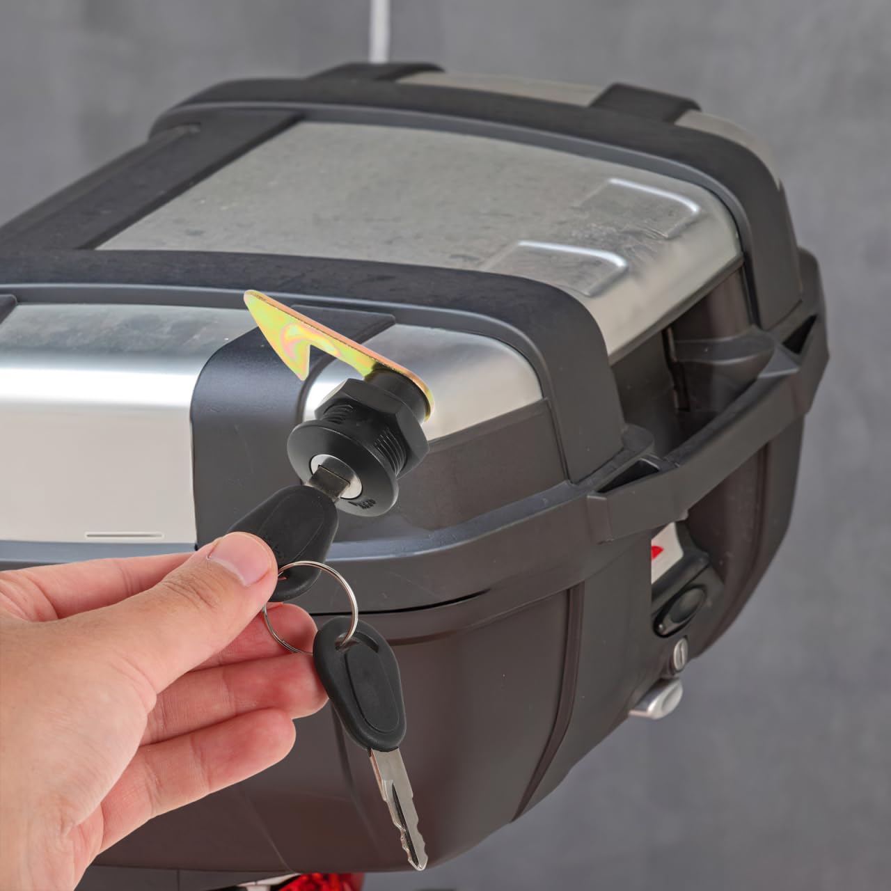 1 Set Serratura per Bagagliaio Posteriore per Scooter e Motociclette Blocco Lega Zinco Sicurezza Ottimale per Installazione Facile e Design Compatto