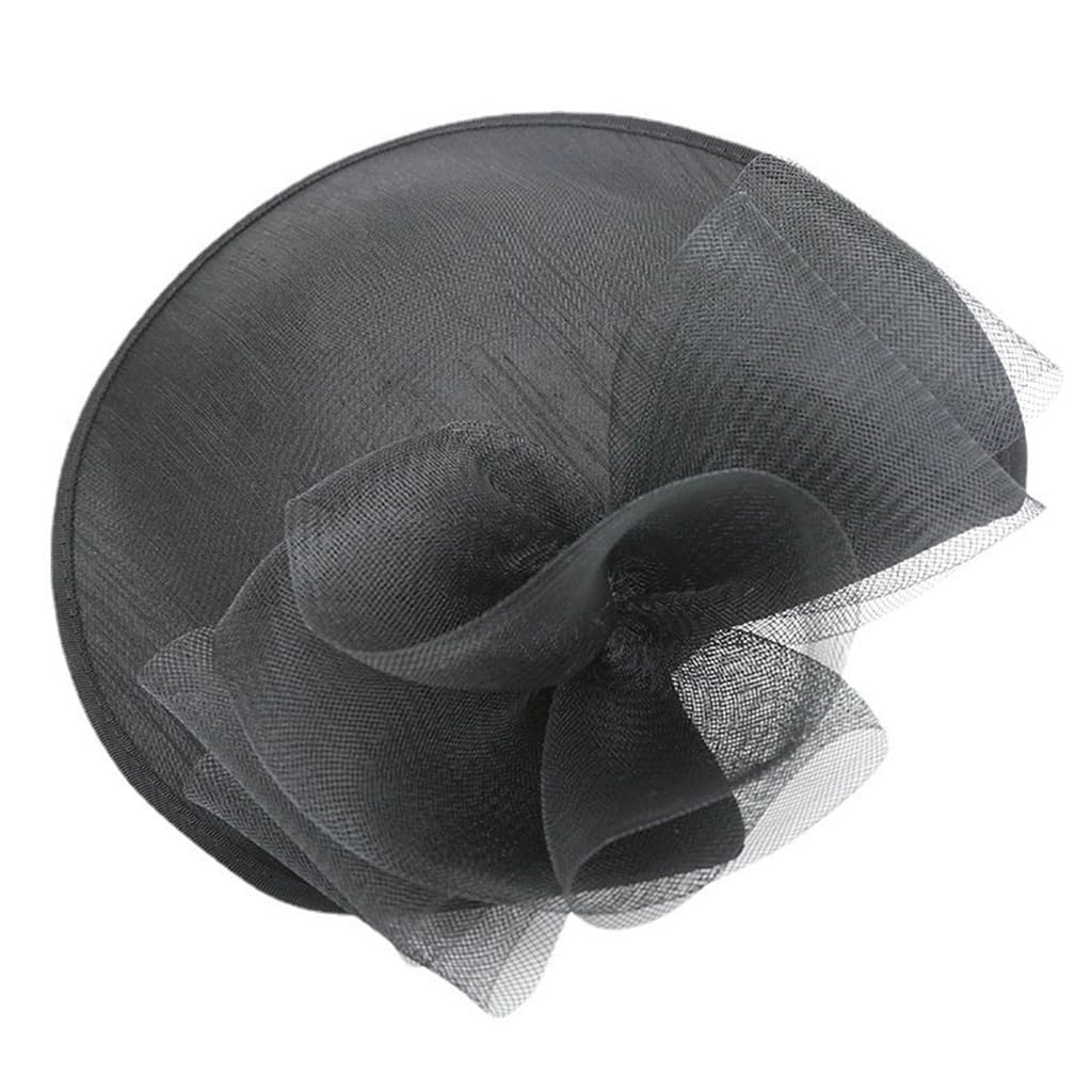 Casquette en maille pour mariée : l'accessoire cheveux vintage qui tient sans glisser