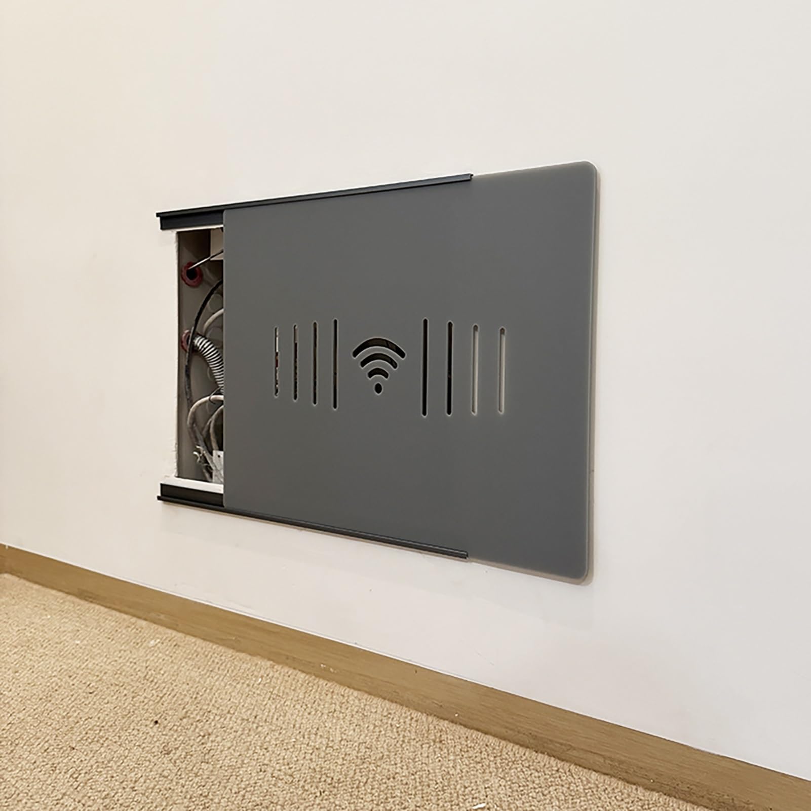 Panneau électrique coulissant pour optimiser l'espace de la chambre