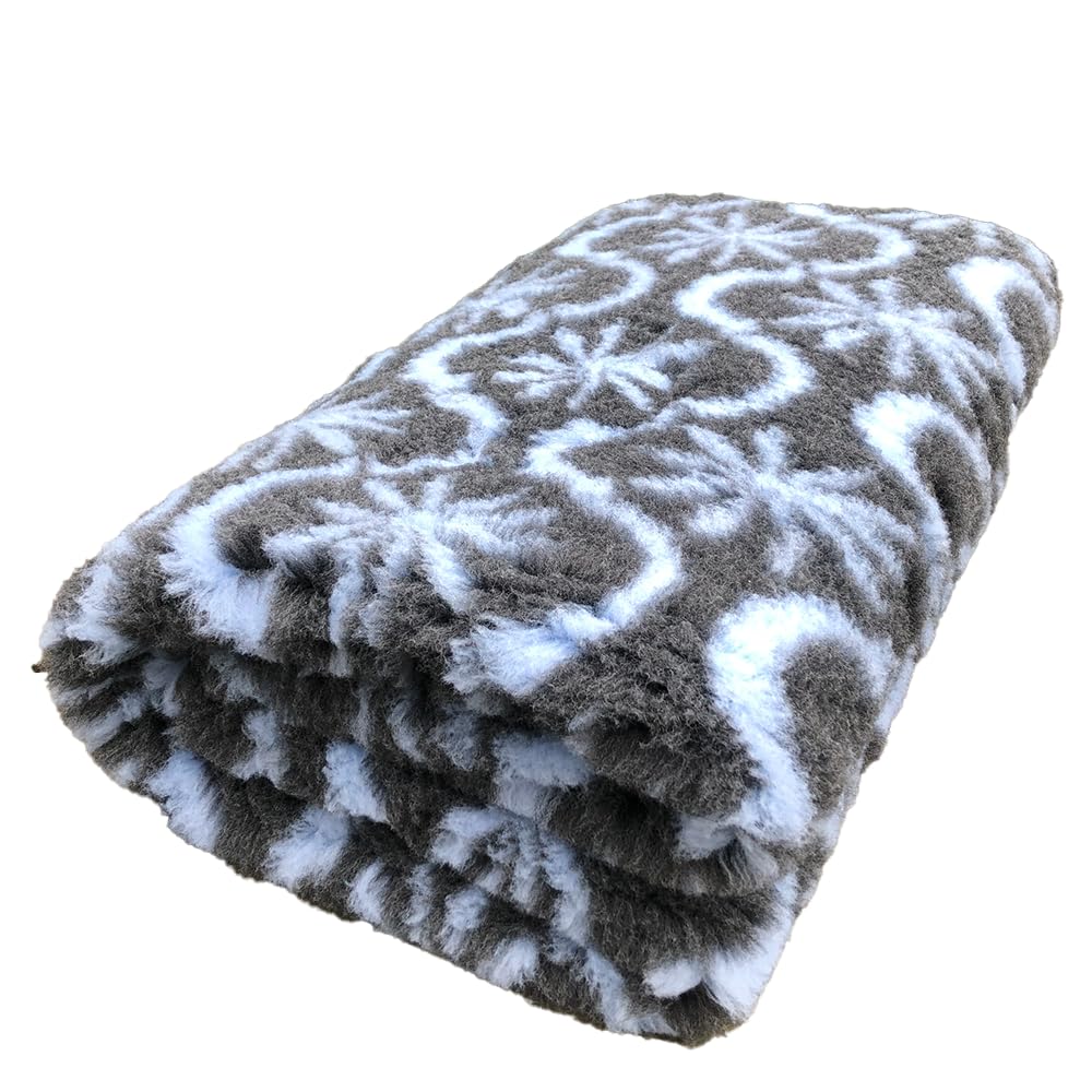 Profleece Nature Collection 2-colour Vet Bedding Quick Drying & Washable Fleece Bedding for Puppys & Dogs - Dog Bed Ideal for Whelping - Daisy Charoal/Lt. Blue - 5m x 150cm Roll