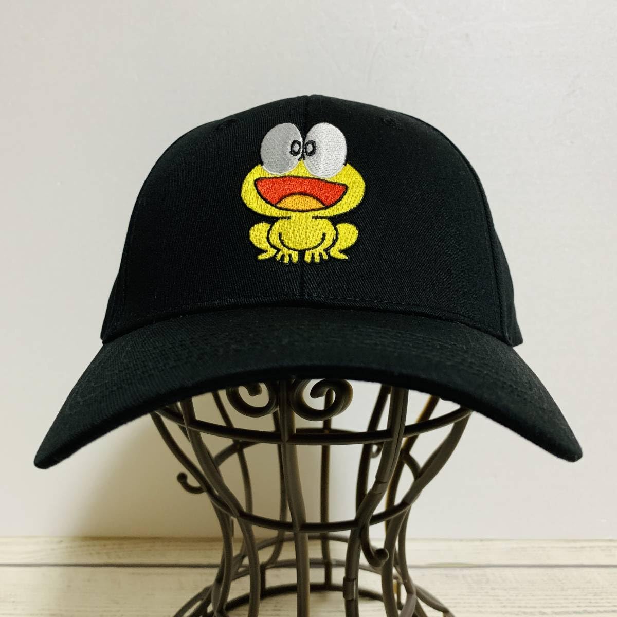 Amazon.co.jp: ど根性ガエル - ピョン吉 ローキャップ 野球帽 キャップ