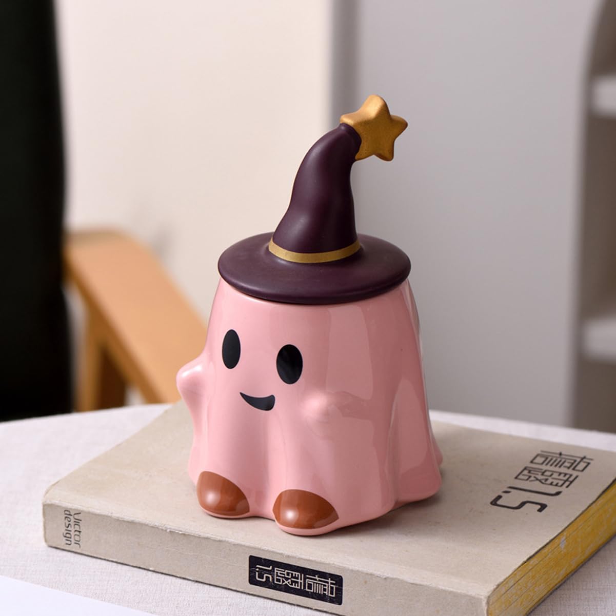 KKGUD Novelty Tea Cup, Ceramic 11oz Halloween Coffee Mug with Lid- Friendly Ghost (Pink), Friendly Ghost- Pink, Normal - Image 4