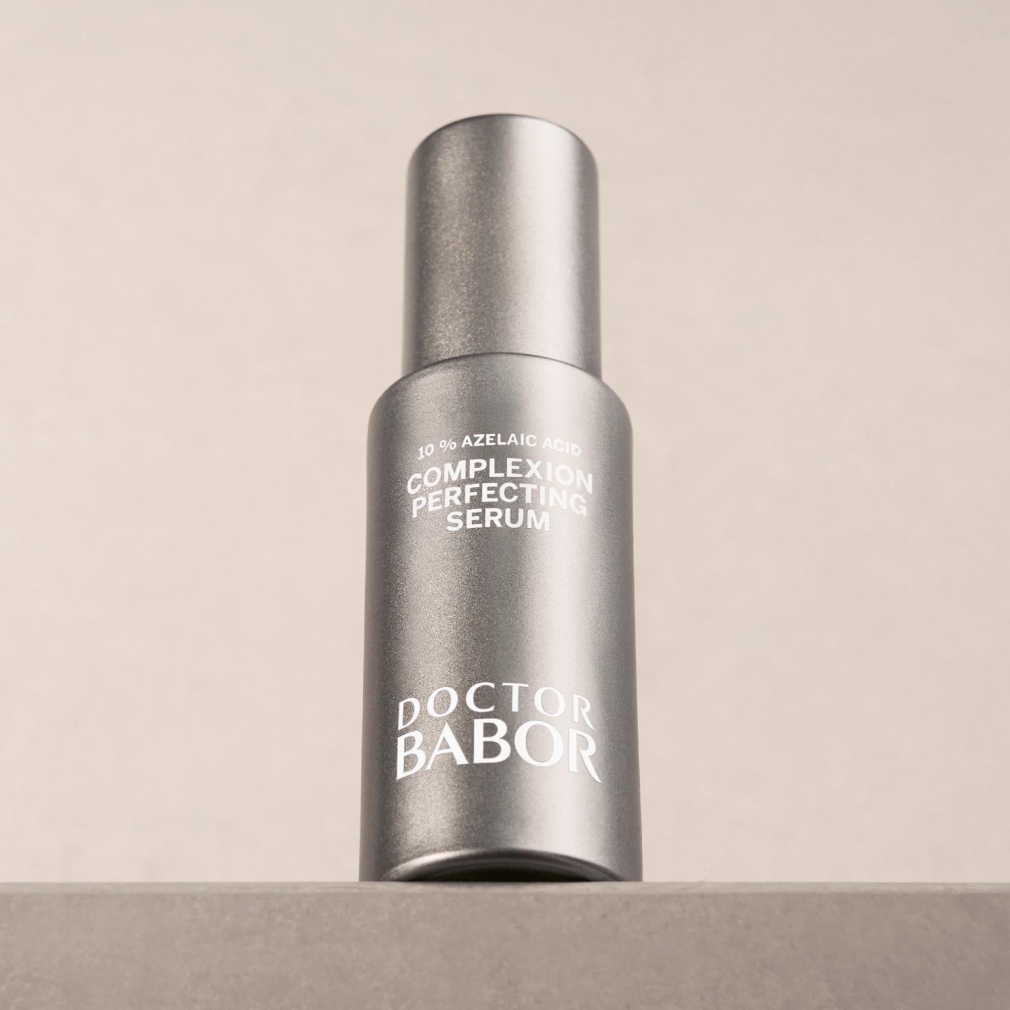 DOCTOR BABOR Clarifying Complexion Perfecting Serum – Sérum facial despigmentante facial vegano con ácido hialurónico, ácido azelaico y ácido láctico, para una piel más uniforme (30 ml)