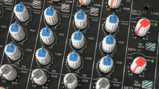 【ジャンク】12in 10out stereo matrix mixer ジャンク】12in 10out stereo matrix mixer