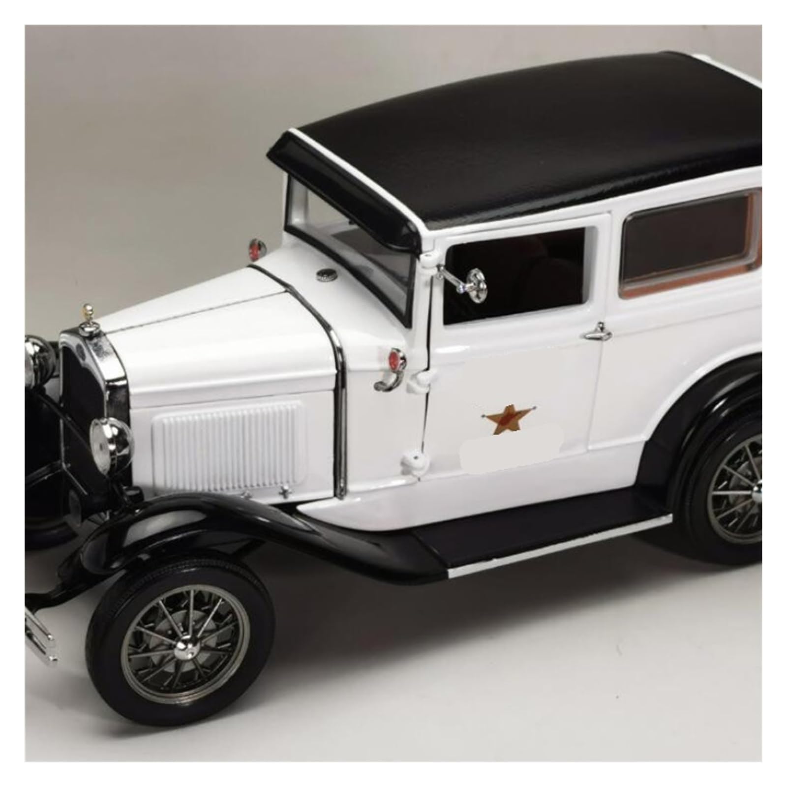 Amazon | ミニカーモデル ダイキャスト 1/18 フォード ダイキャスト