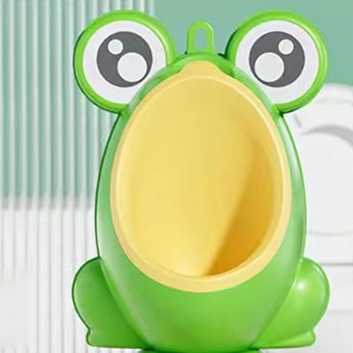 Potty Trainer for Boys Hanging Urinal with Cartoon Animal Design Wall-Mounted Boys Urinal for Bathroom Training Portable Green