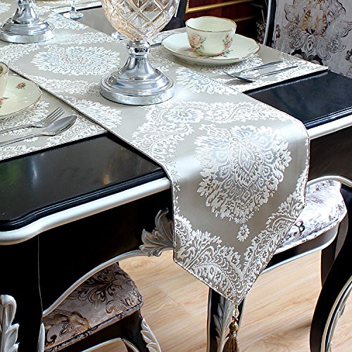 Chemin de table jacquard bleu nordique au tissage de qualité