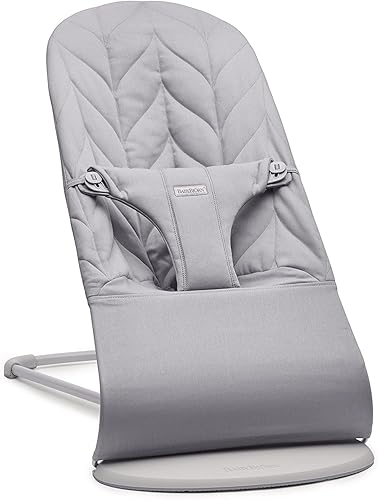 BabyBjörn Babywippe Bliss, Gewebt, Blütenblatt-Steppung, Hellgrau