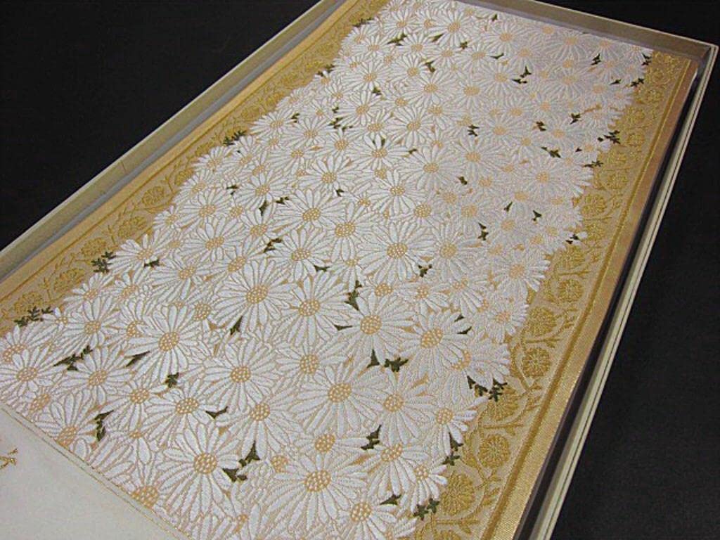 名門・山口美術織物 上質な逸品 新品　西陣織唐織高級袋帯『綿芯御仕立て付き』 Amazon.co.jp: 名門山口美術織物謹製 西陣織唐織高級袋帯綿芯御