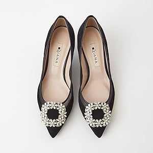 未使用⭐️DIANA ダイアナ 24cm アーモンドトゥパンプス ブラック Amazon | [ダイアナ] パンプス 日本製 黒 ブラック 21.5cm