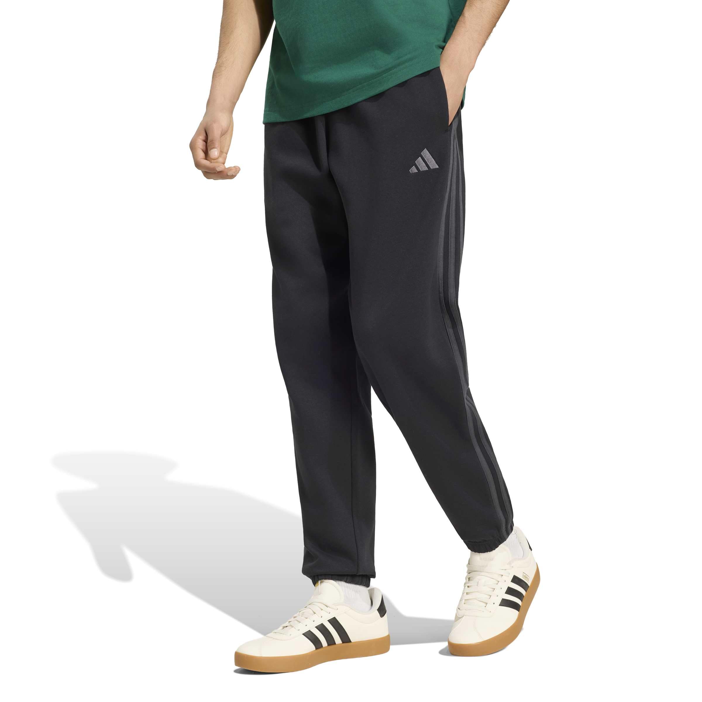 Adidas - Essentials 3-Stripes Fleece Tapered Cuffed, Pantaloni da Golf Uomo