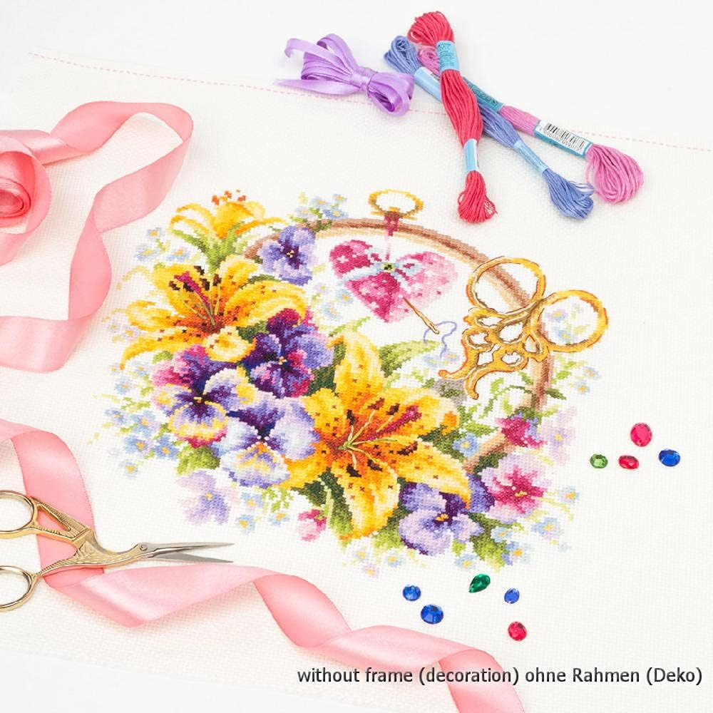 Magic needle Zweigart Edition Counted Cross Stitch Kit Lilies for Sewstresses 25 x 25 cm