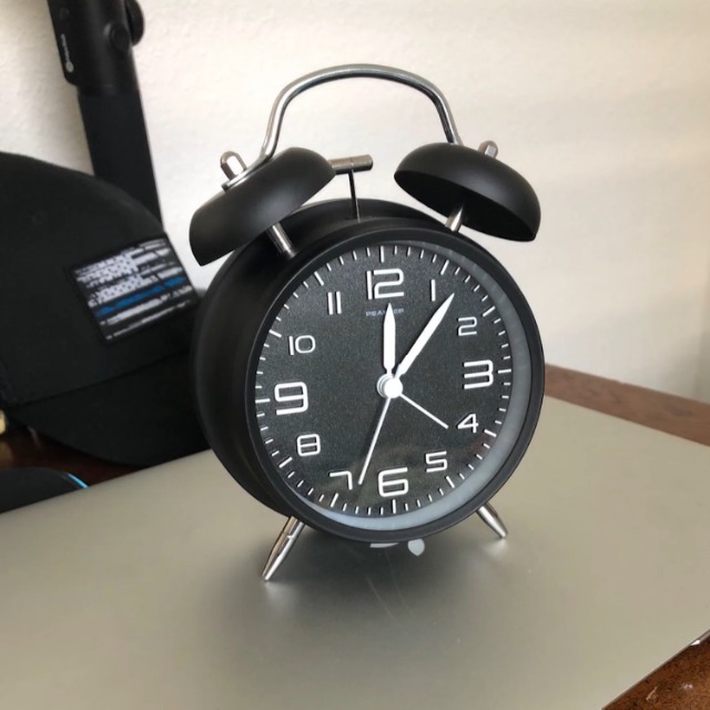 Peakeep 4 inches Twin Bell Alarm Clock with Stereoscopic Dial