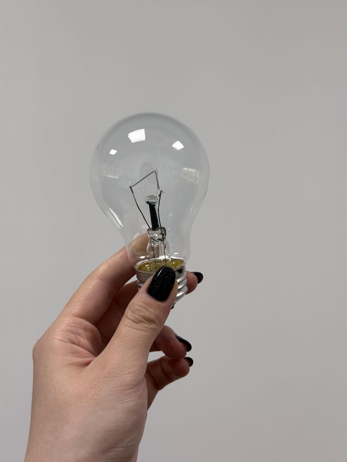 100W A19 Incandescent Light Bulbs E26 Rough Service Clear 4 Pack | Heavy duty filament for ceiling fans & garage openers. 2700K warm white, CRI 100, clear glass, flicker-free dimmable