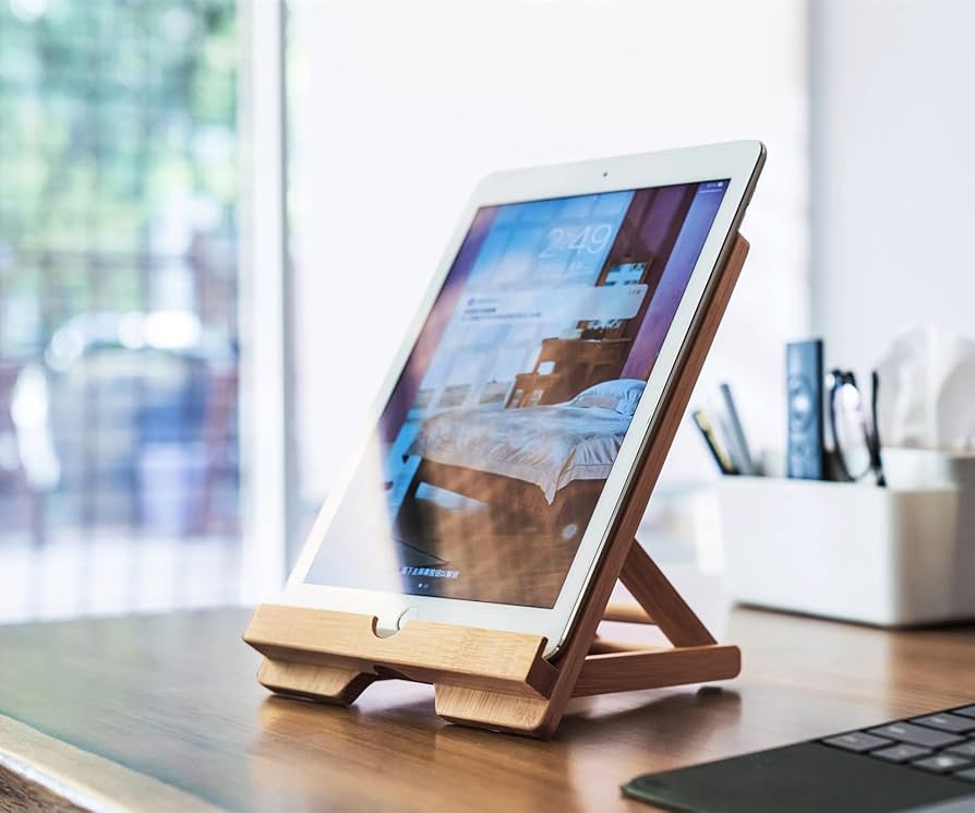 その他 Grovemade Wood iPad Stand Maple Wood iPad Stands | Grovemade®