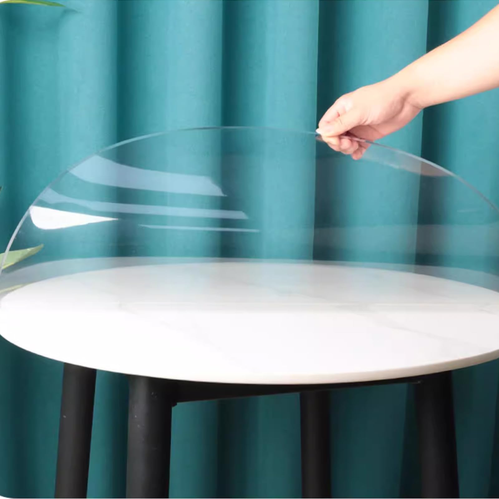 Zhaomi Clear Plastic Table Cloth, Transparent PVC Round Tablecloth Table Protector, 0.8mm Clear Waterproof PVC Tablecloth Protector, Wipeable Clear Plastic Tablecloth (Diameter 155cm/61in)