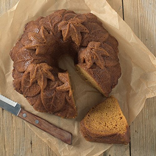 Nordic Ware 85948 Harvest Leaves Bundt Pan thumb #3