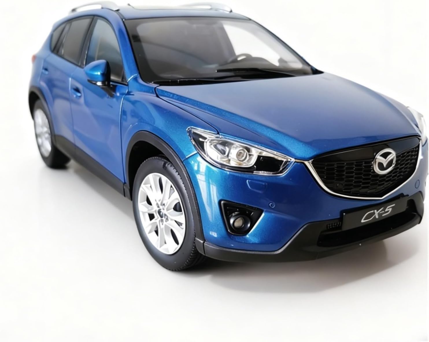 1:18 for Mazda CX-5 Off-Road Vehicle Alloy Car Model Red and Blue Vehicles