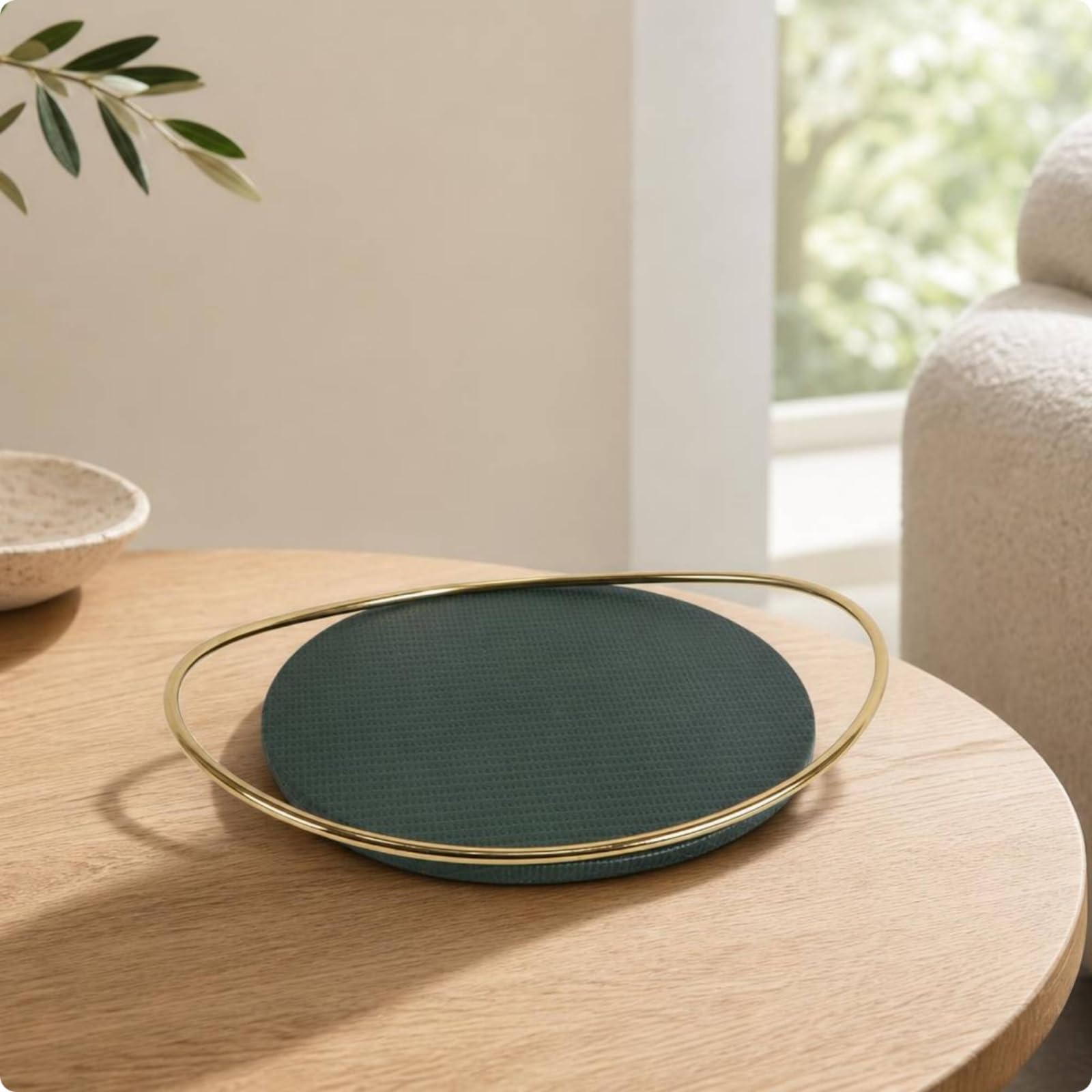 Bandeja Metálica Decorativa Borde Metálico Bandeja Ovalada Baja Adorno para Salón, Beige con Bandeja Dorada, Bandeja De Cuero Beige con Asa Dorada
