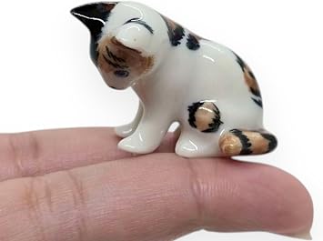WitnyStore 112" Calico Tricolor Cat Sit Look Down Ceramic Figurine Terrarium Decoration Collectible Statue for Adult Collectors Handcrafted Porcelain Sculpture Home Room Tabletop Decor