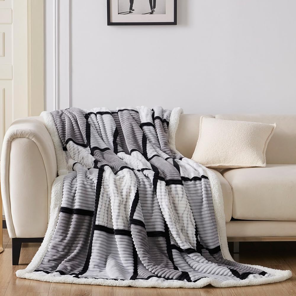 Gracelife Blanket for Women, Sherpa Throw Blanket for Couch, Flannel Cozy Soft Checkered Blanket for Bed - Fleece, Grey, 80x90 Inches