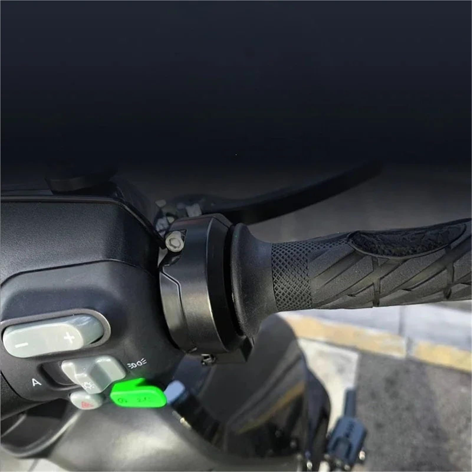 Poignée d'accélérateur torsadée Compatible avec le vélo tout-terrain électrique Sur-Ron Light Bee S/X