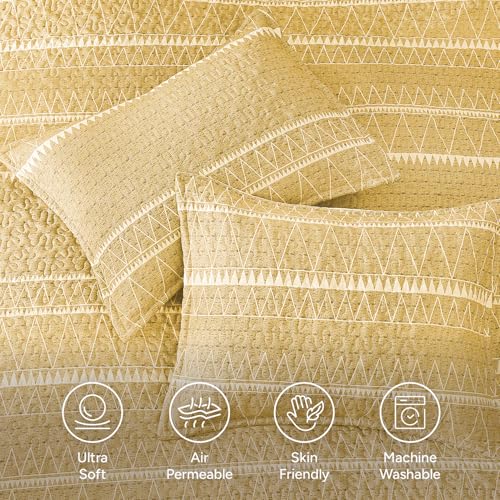 Image of Yellow Oversized Super King Quilt Set, 3 Pieces Striped Bedspread | Boho Soft Lightweight Yellow Printed Bohemian Polyester Reversible Coverlet Comforter Sets for All Season (120 inchx120 inch)