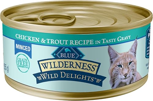 Blue Buffalo Wilderness Wild Delights - Alimento húmedo picado natural para gatos adultos, con alto contenido de proteínas, pollo y trucha, latas de
