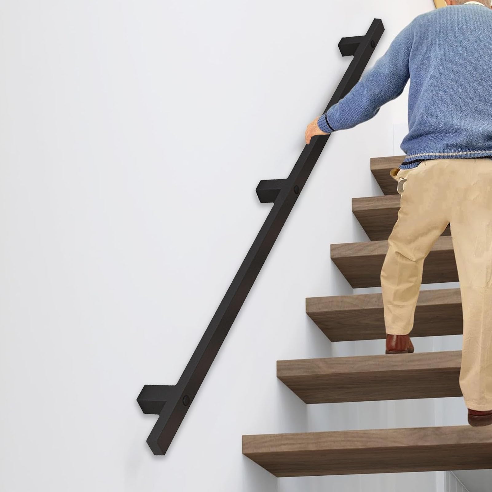 Main courante de 280cm pour sécuriser l'escalier du jardin ou l'accès au salon contemporain