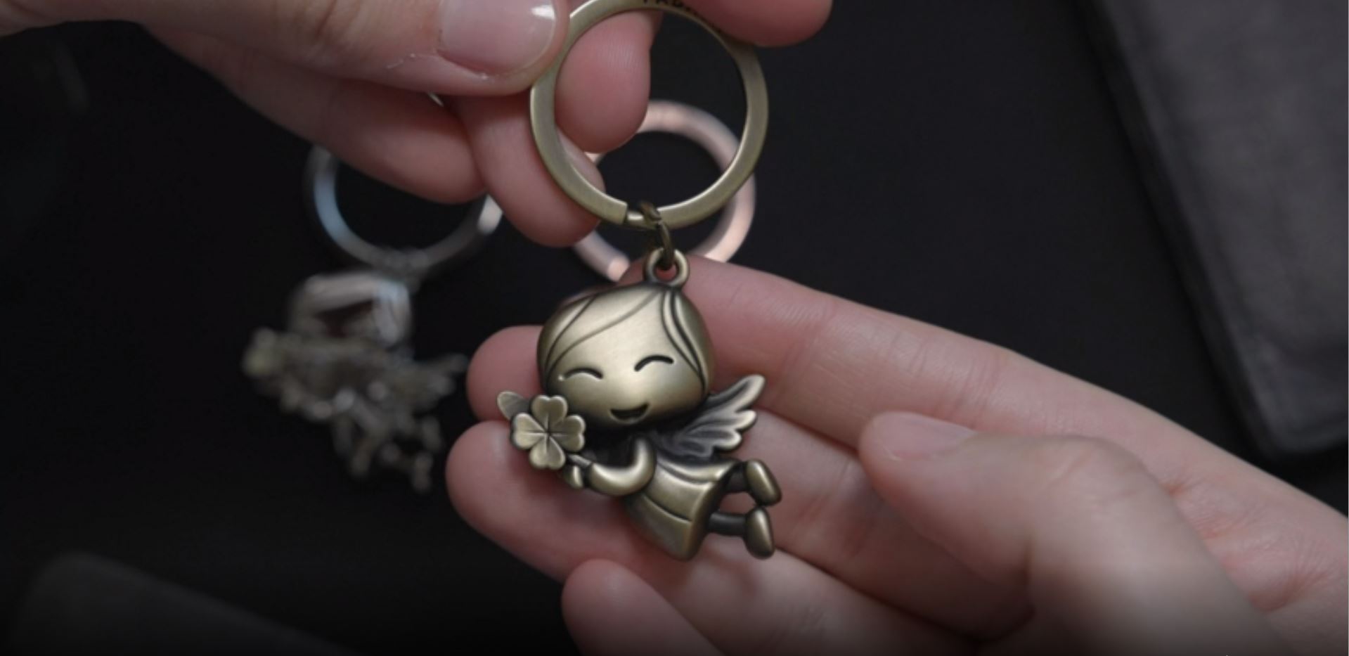 Schutzengel Schlüsselanhänger Mit Kleeblatt - Glücksbringer Mit Gravur