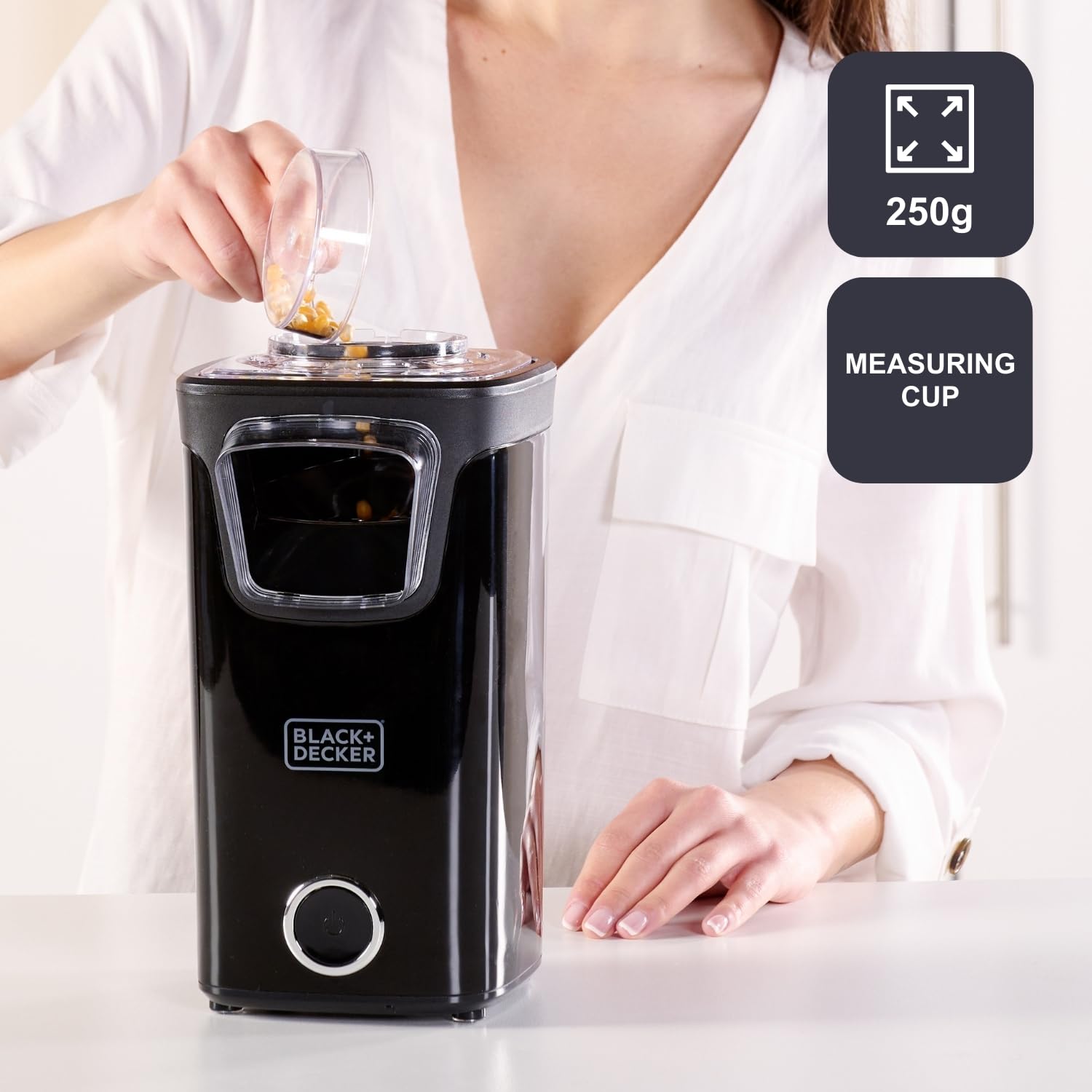 BLACK+DECKER BXPC1100E – Popcornmaschine 1100 W | Ohne Öl | Fertig in 3 Min | Heißluft-Technologie | Große Kapazität | Transparenter Deckel | Rutschfester Standfuß | Multifunktionaler Messbecher