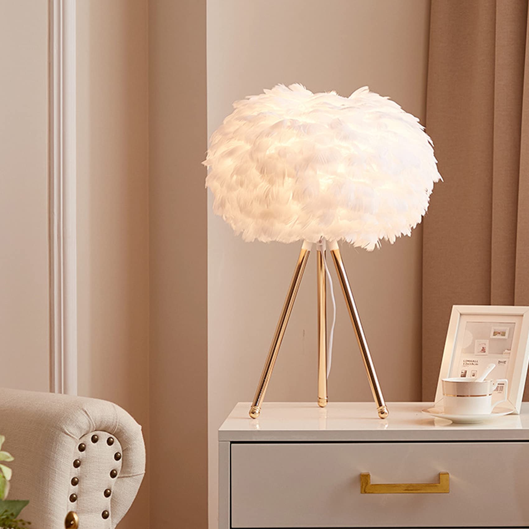 Lampe de table de plumes blanche et moderne pour chevet de chambre