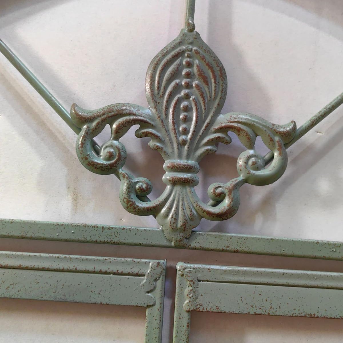 Rustikale Deko-Fenster mit Bogen zum Öffnen Sprossen-Fenster auf Platte Scheunenfenster Fensterrahmen Fensterladen Fenster Attrappe Metall Eisen Wanddekor für Gartendeko (Antik Grün)