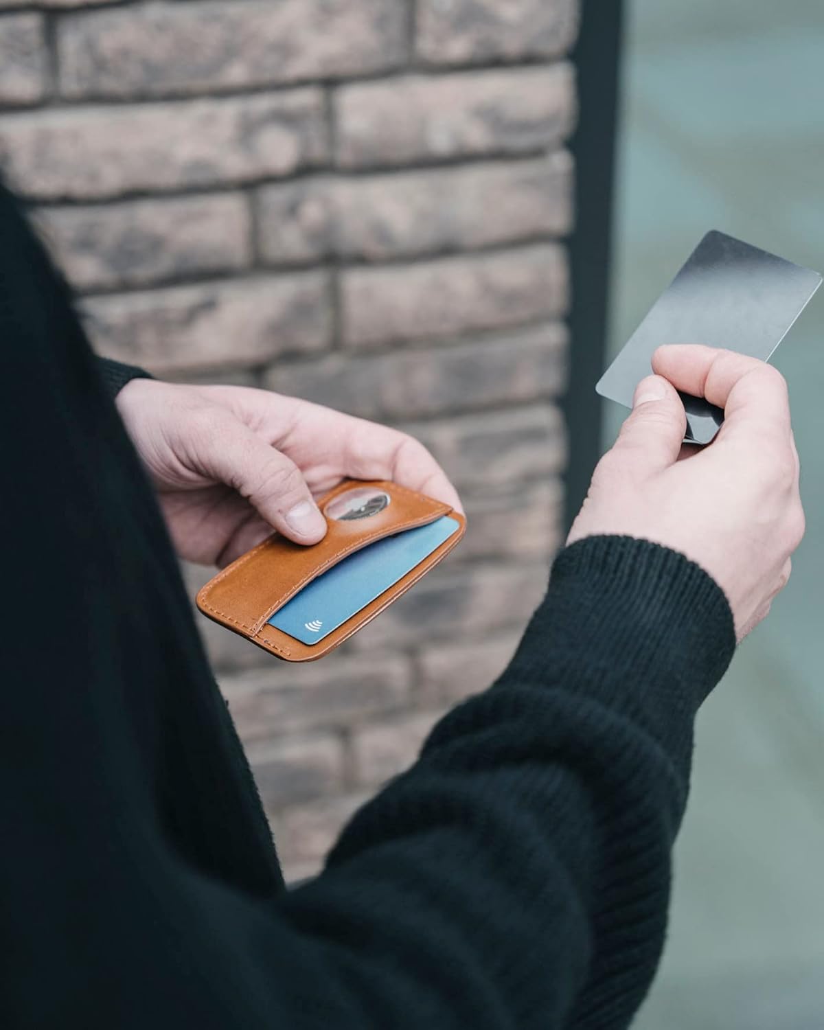 Leather Card Wallet compatible with Apple Airtag - Handmade Minimalist Premium Full Grain Leather Card Wallet Compatible With Tracking Device