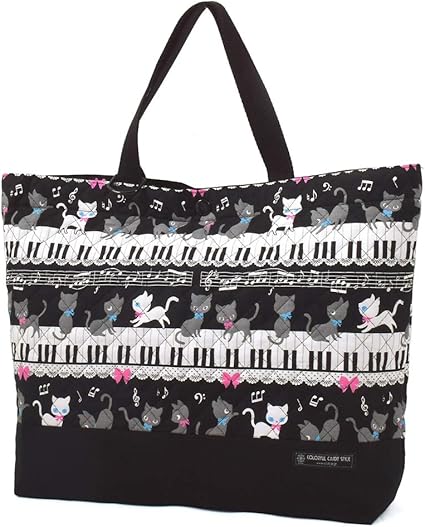 Amazon Co Jp レッスンバッグ 女の子 マチ付き キルティング 手提げバッグ 絵本袋 トートバッグ ピアノの上で踊る黒猫ワルツ ブラック カラフルキャンディスタイル N ホーム キッチン