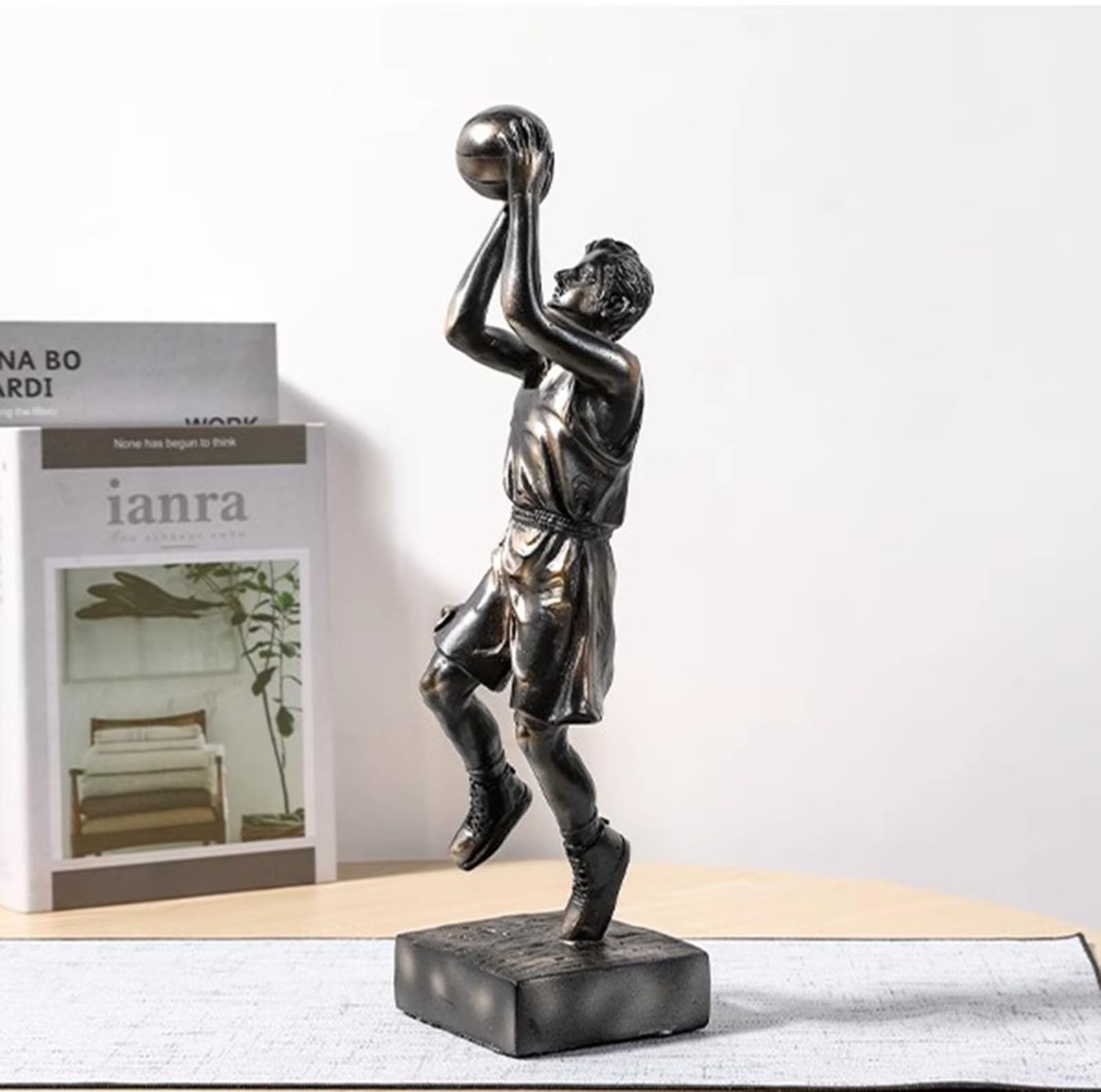 Amazon.co.jp: バスケットボールスポーツ像、フィギュア彫刻モデル