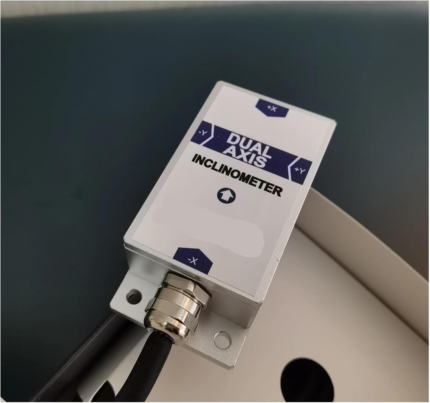 Tilt Angle Sensor BWK228 BWK220 Tilt Angle Sensor Dual Axis Inclinometer with Accuracy 0.2 4-20mA 0-20mA 0-24mA 0-5V 0-10V(0-10V BWK220)