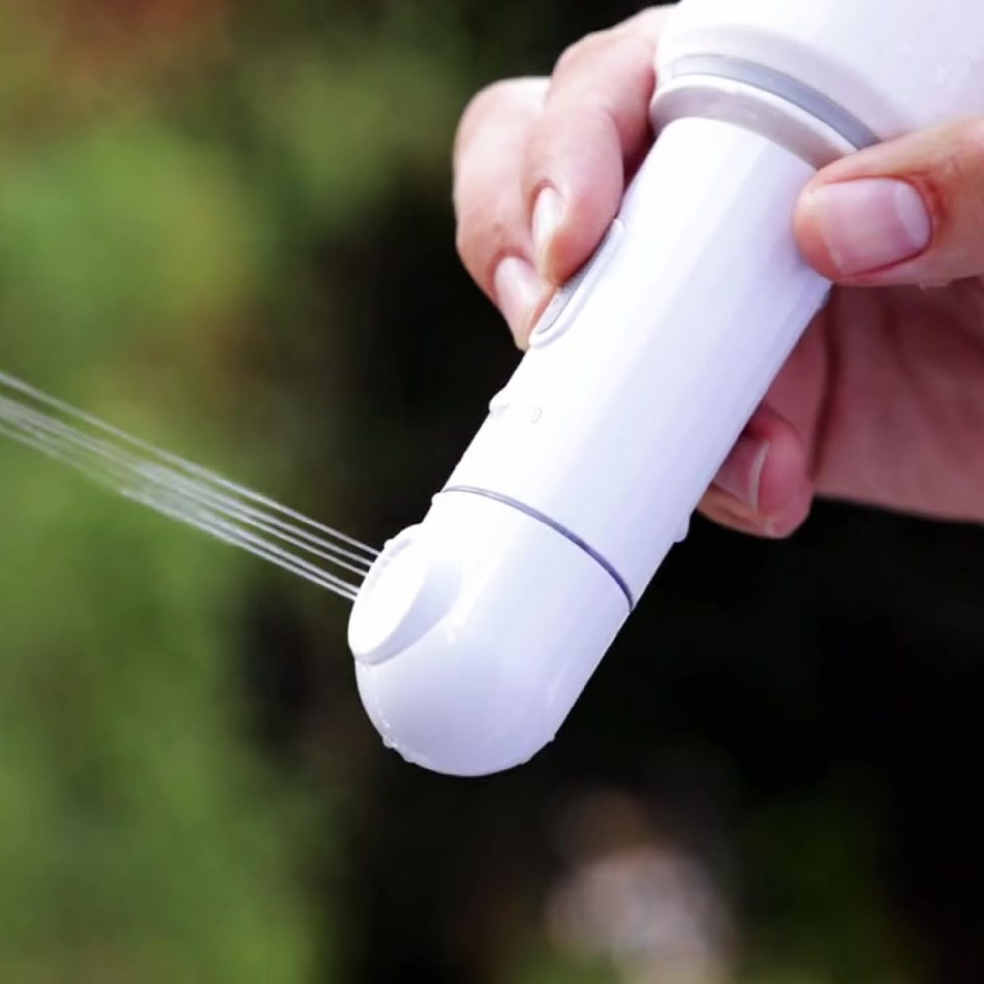 Douchette Portable Électrique - Bidet pour la Toilette Intime - Jet Apaisant Post-Partum Périnée Accouchement, 350ml Eau Chaude/Froide, Hygiène Japonaise en Bouteille pour Voyage, Camping & Maternité