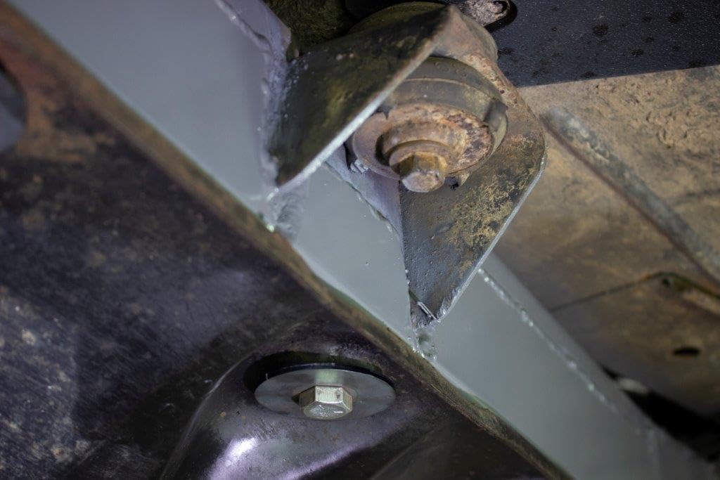 YJ Center Frame Skid Plate Mount - Left Side