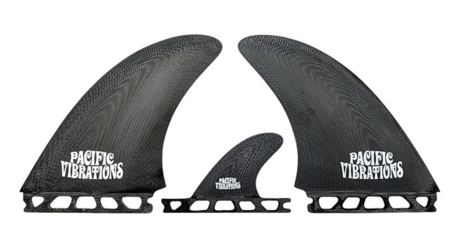 PACIFIC VIBRATIONS AMT Twin Futures Twin 2 + 1 Fins Surfboard 3 fin Set Fiberglass Resin Color Black Fiberglass AMT Twin Template