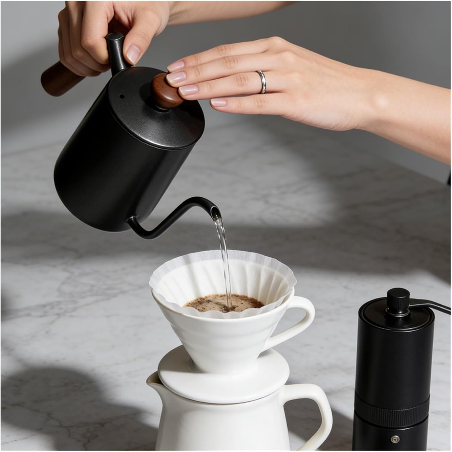 600ML Stainless Steel Gooseneck Pour-Over Kettle With Lid And Hanging Handle, Drip Coffee Kettle