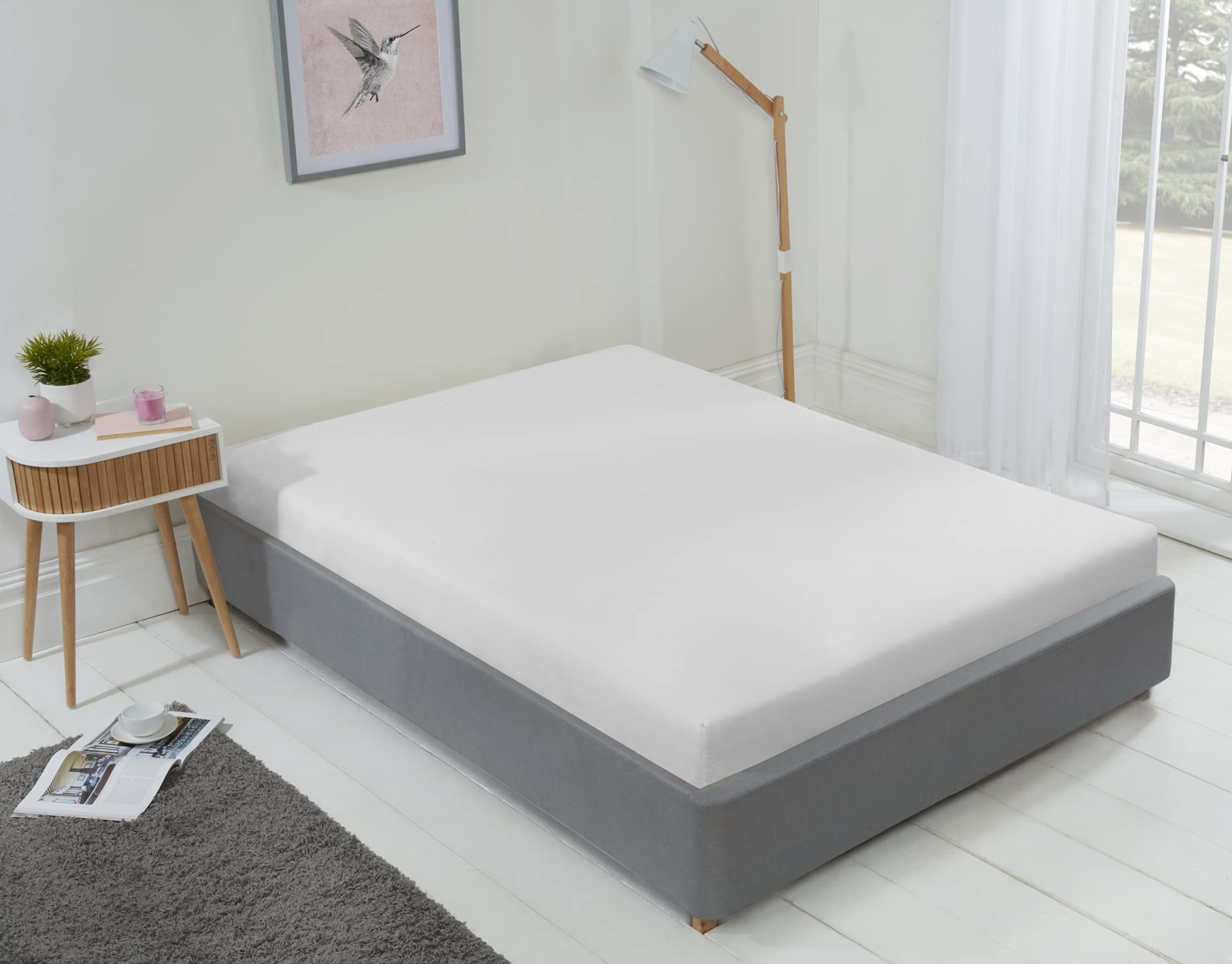 Emma Barclay Lyla Fitted Sheet in White - King