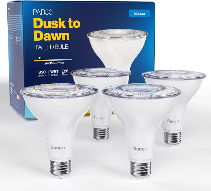 Sunco Paquete de 4 bombillas LED PAR30, luz de inundación del atardecer al amanecer, 11 W, no regulable | 850LM, 2700K Blanco Suave, Sensor de Fotocélula, E26, Luz de Inundación para Exteriores de Seguridad, Patio Trasero, Garaje, Luz Empotrada para Lata