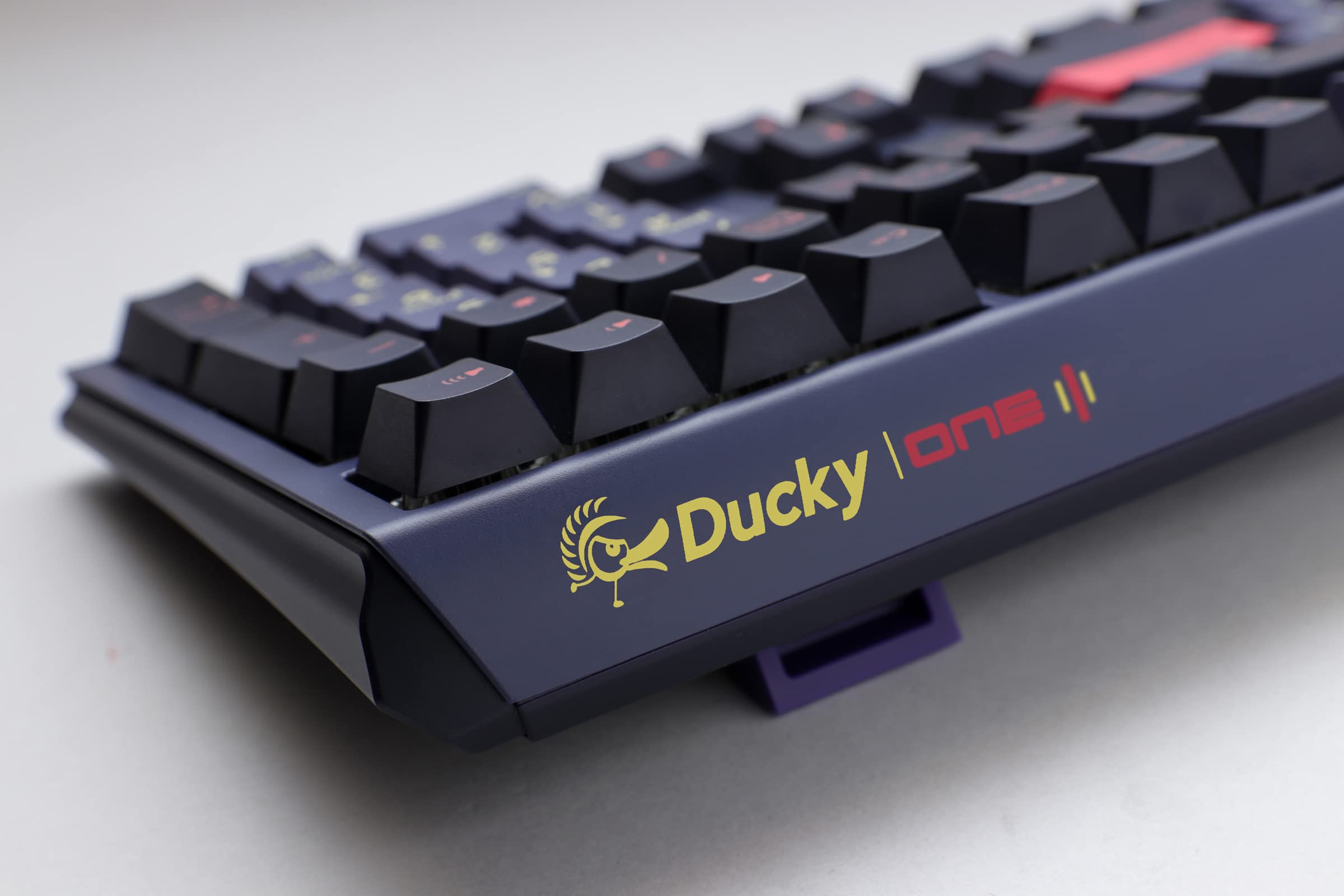 Amazon.com: Ducky One 3 Cosmic Blue Hotswap RGB Double Shot PBT 