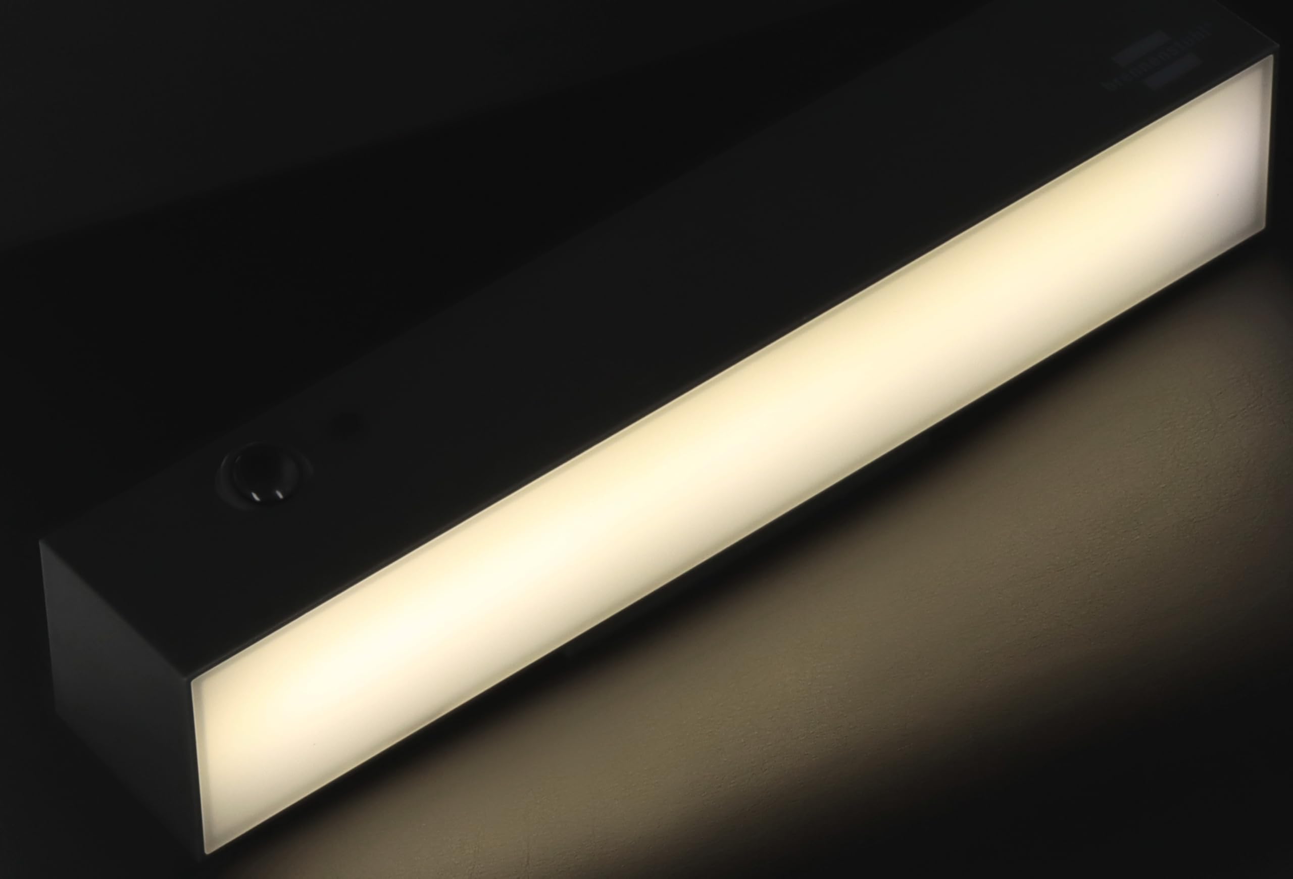 Brennenstuhl Faro solare a LED SOL 1000 Cubus, lampada da parete a LED per esterni con rilevatore di movimento (IP54, 1000lm, 4 diverse modalità di illuminazione, sensore crepuscolare, incl. batteria